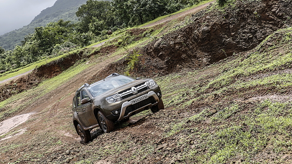 Renault Duster AWD CarWale Off-Road Day 2016