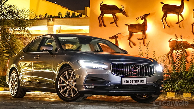 Top 5 features of the Volvo S90 sedan